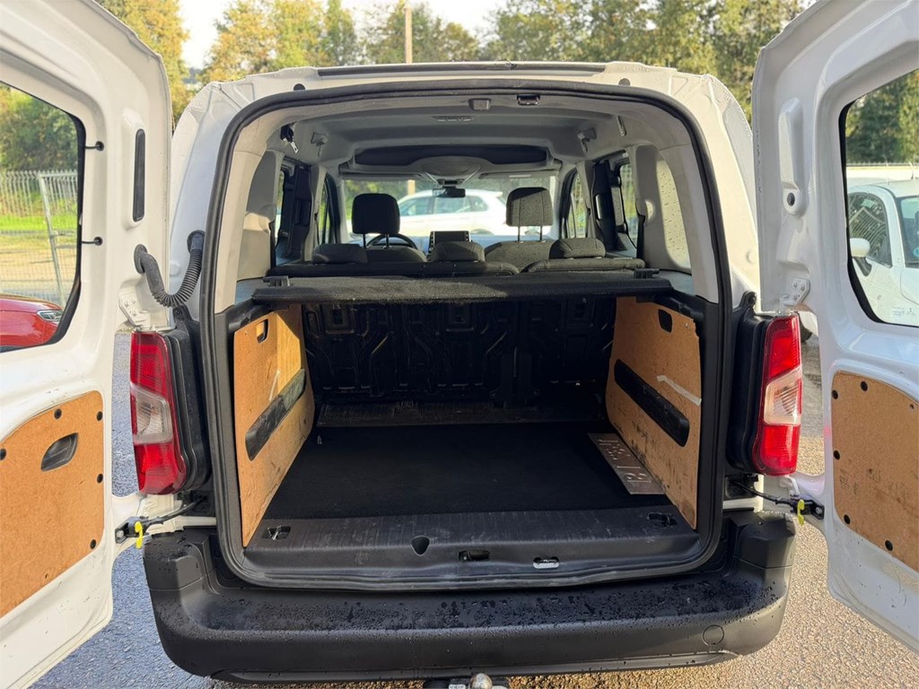 Foto 18 CITROEN-BERLINGO COMBI 5 2LSF