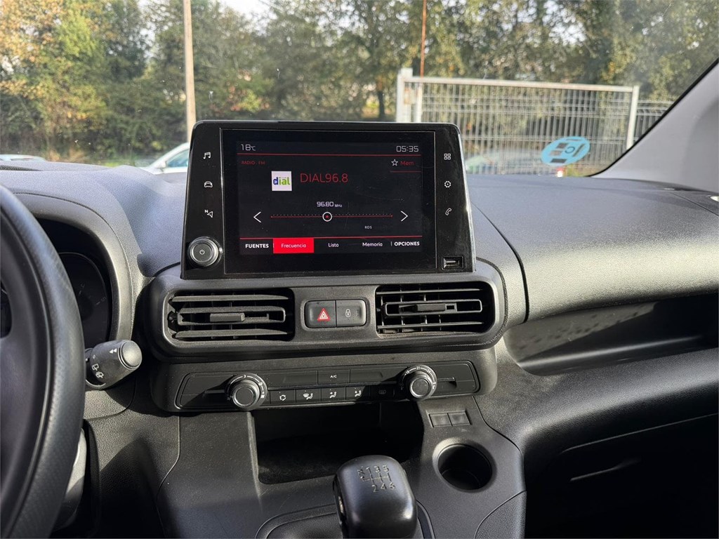 Foto 9 CITROEN-BERLINGO COMBI 5 2LSF