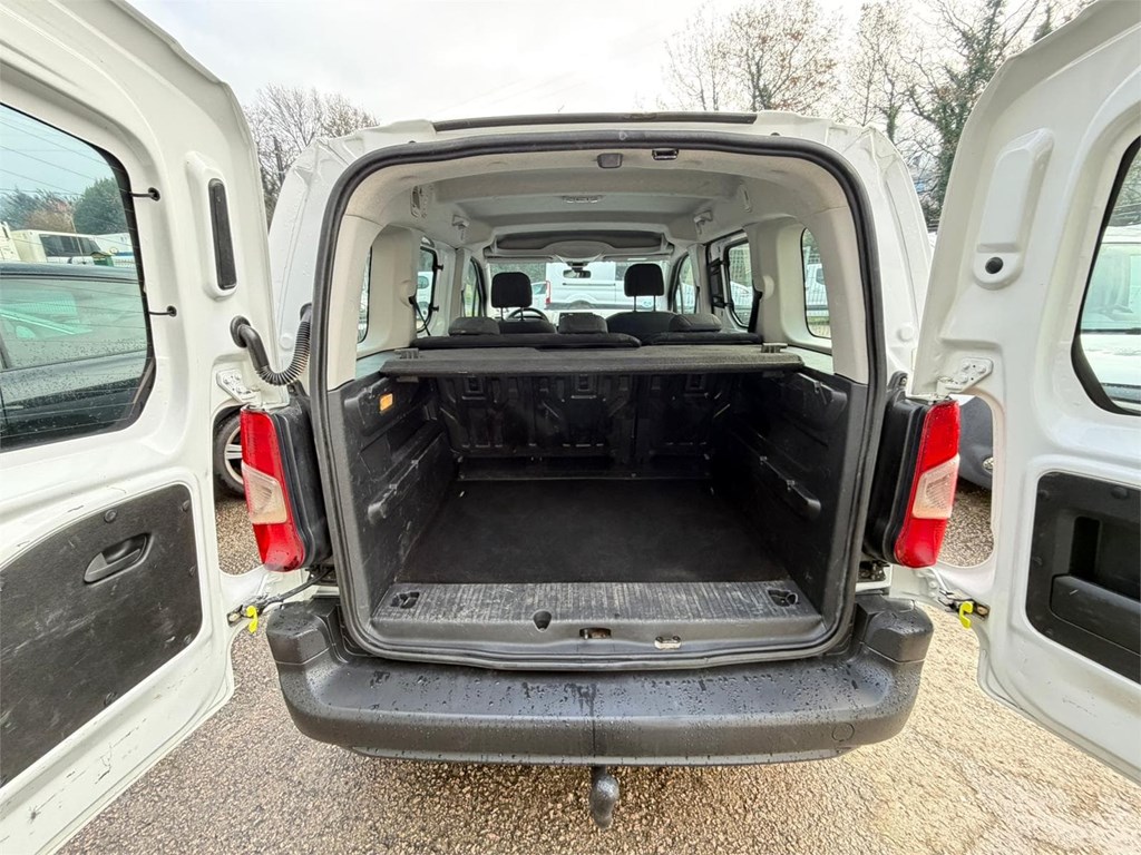 Foto 17 CITROEN-BERLINGO COMBI 5  S&S LIVE 3LKX