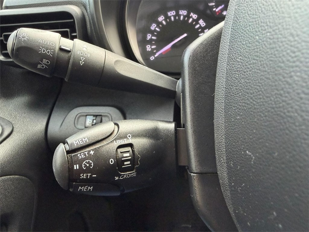 Foto 6 CITROEN-BERLINGO COMBI 5  S&S LIVE 3LKX