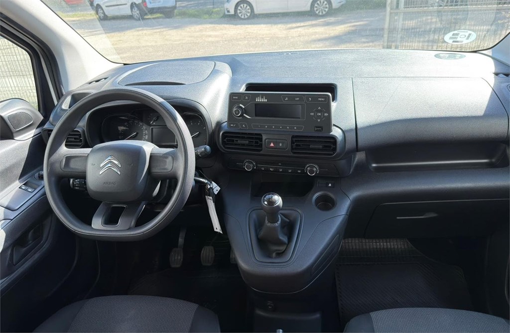 Foto 13 CITROEN-BERLINGO COMBI 5 S&S LIVE 7LLH