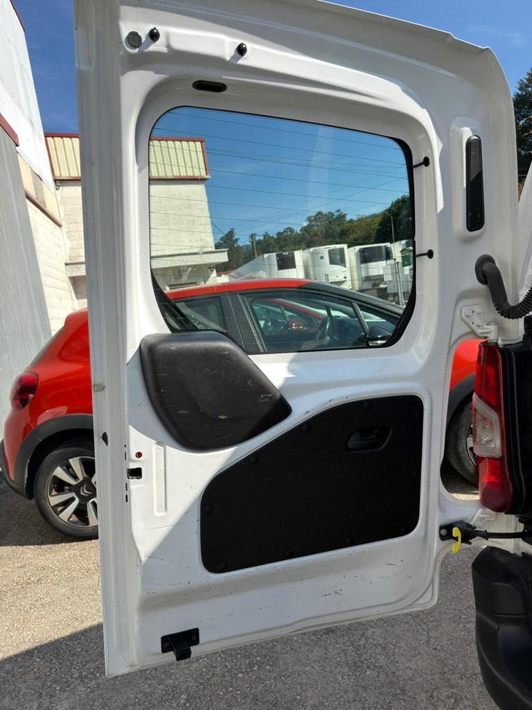 Foto 20 CITROEN-BERLINGO COMBI 5 S&S LIVE 7LLH