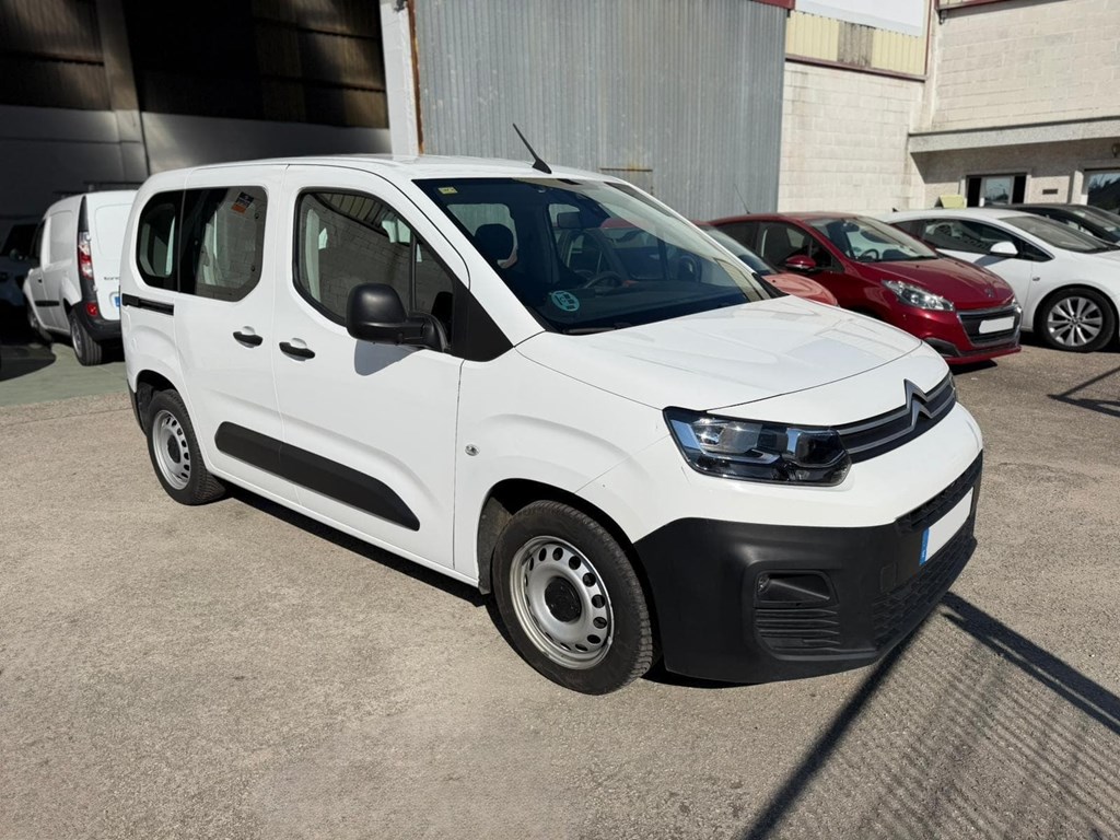 Foto 2 CITROEN-BERLINGO COMBI 5 S&S LIVE 7LLH