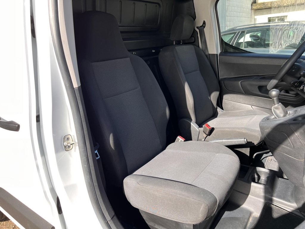 Foto 6 CITROEN-BERLINGO FURGÓN