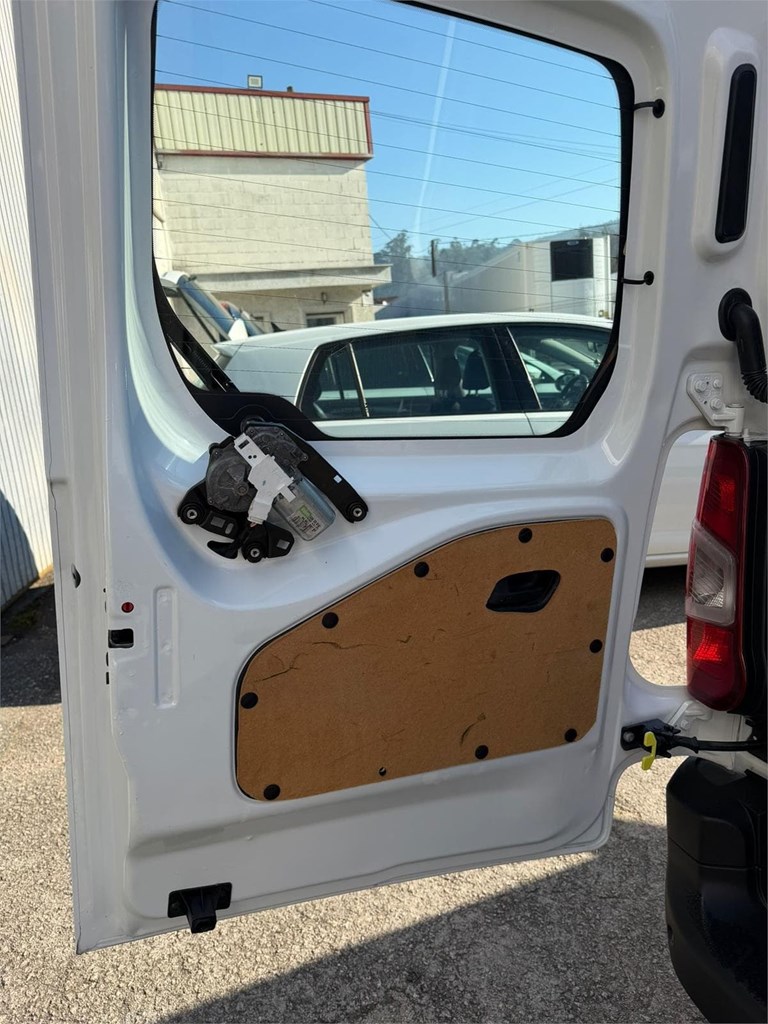 Foto 23 CITROEN-BERLINGO M COMBI 5 8LHP