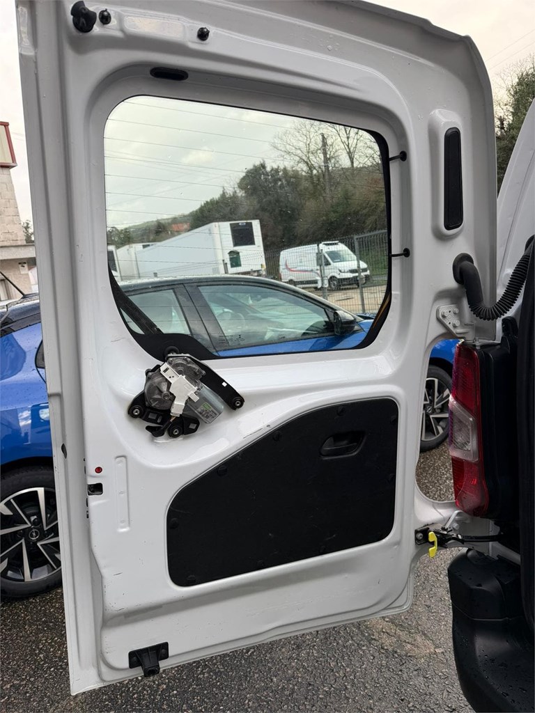 Foto 20 CITROEN-BERLINGO M COMBI 5 PLAZAS 9LZL