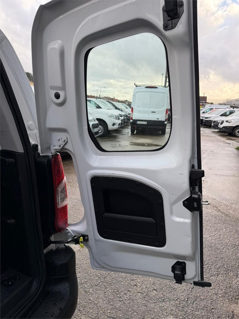 Foto 22 CITROEN-BERLINGO M COMBI 5 PLAZAS 9LZL