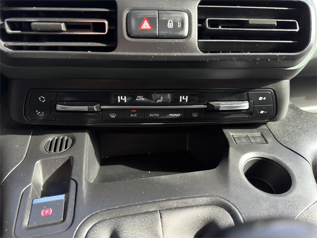 Foto 14 CITROEN-BERLINGO M COMBI 5 XTR 12LDG