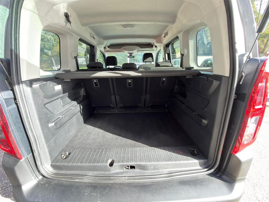 Foto 23 CITROEN-BERLINGO M COMBI 5 XTR 12LDG