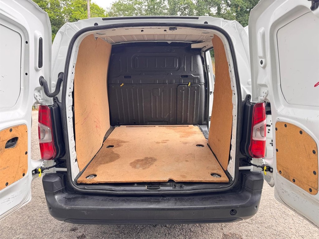 Foto 19 CITROEN-BERLINGO TALLA M 3 PLAZAS MODUWORK LTN 
