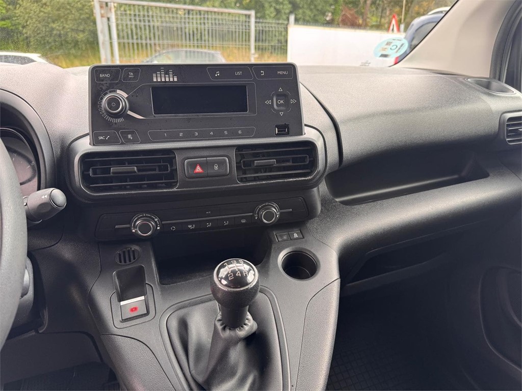 Foto 8 CITROEN-BERLINGO TALLA M 3 PLAZAS MODUWORK LTN 