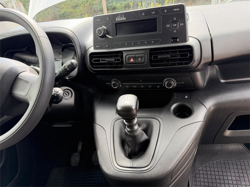 Foto 8 CITROEN-BERLINGO TALLA M COMBI 5 7LXP