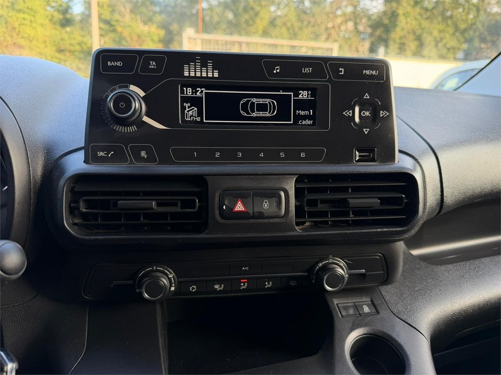Foto 15 CITROEN-BERLINGO VAN TALLA M 8LSY