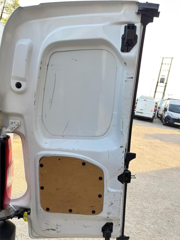 Foto 24 CITROEN-BERLINGO VAN TALLA M 8LSY