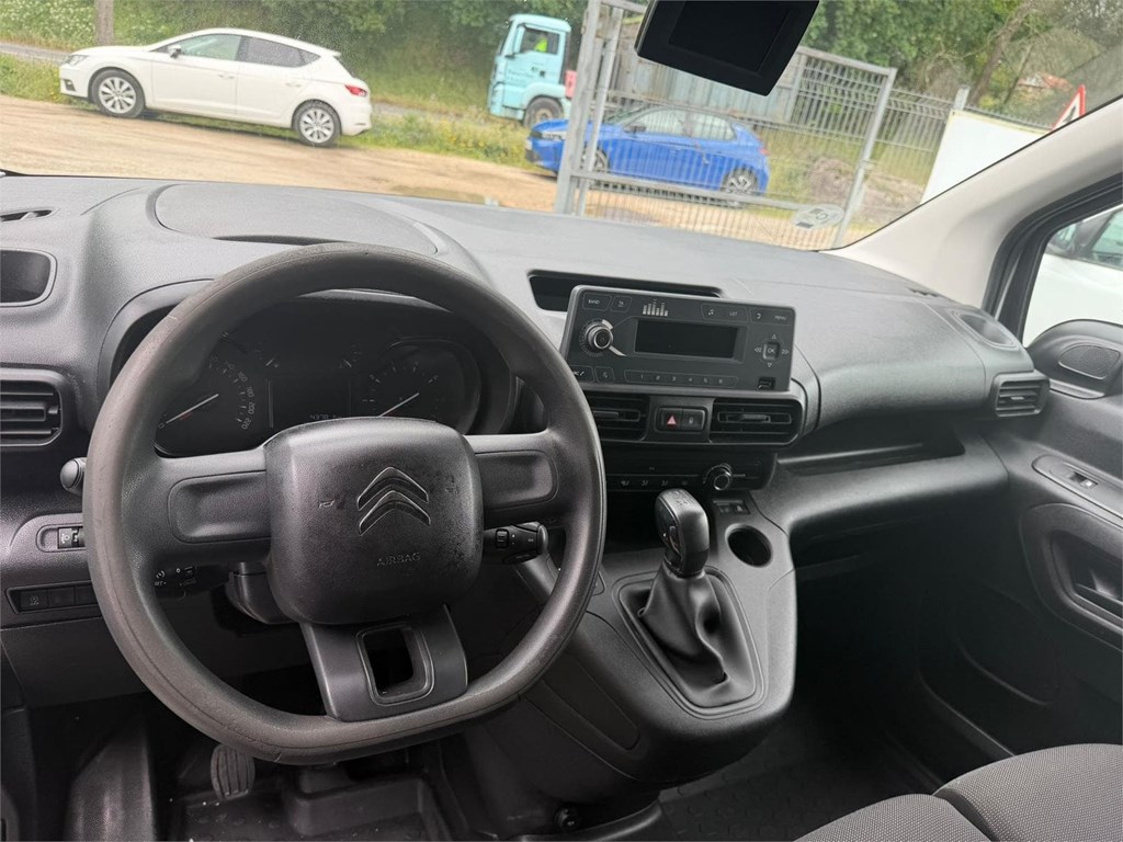 Foto 13 CITROEN-BERLINGO XL 3PLZ MODUWORK 28LKS