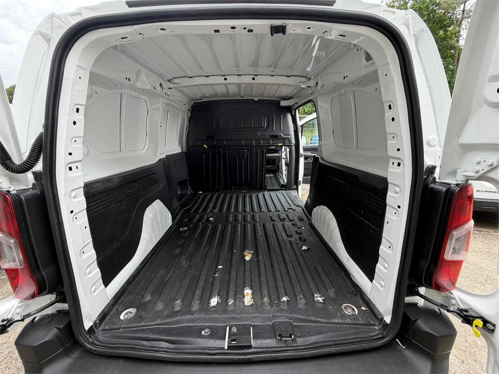 Foto 25 CITROEN-BERLINGO XL 3PLZ MODUWORK 28LKS