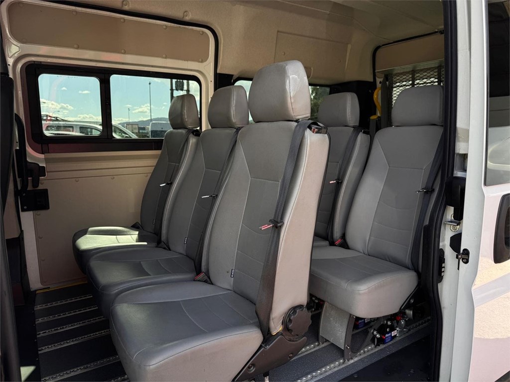 Foto 10 Citroën-Jumper 330 L2H2 Combi 9 Plazas Adaptada PMR 48LGC