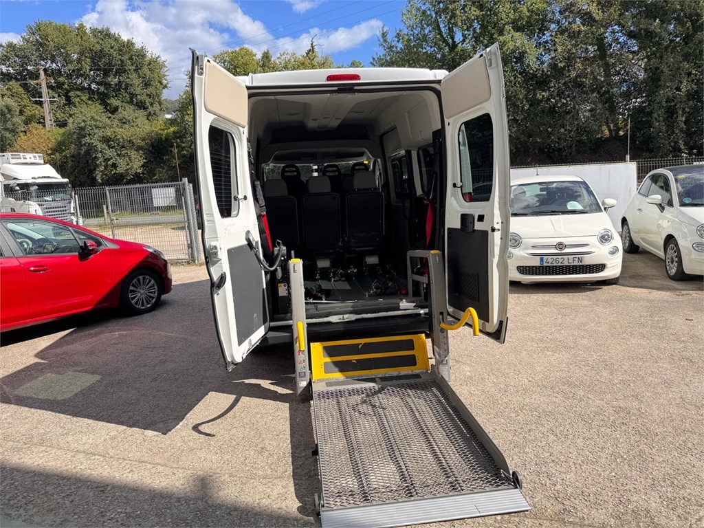 Foto 19 Citroën-Jumper 330 L2H2 Combi 9 Plazas Adaptada PMR 48LGC