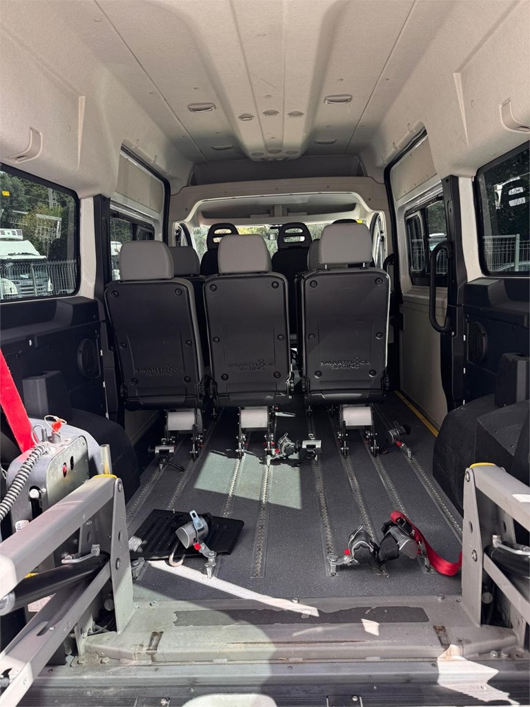 Foto 20 Citroën-Jumper 330 L2H2 Combi 9 Plazas Adaptada PMR 48LGC