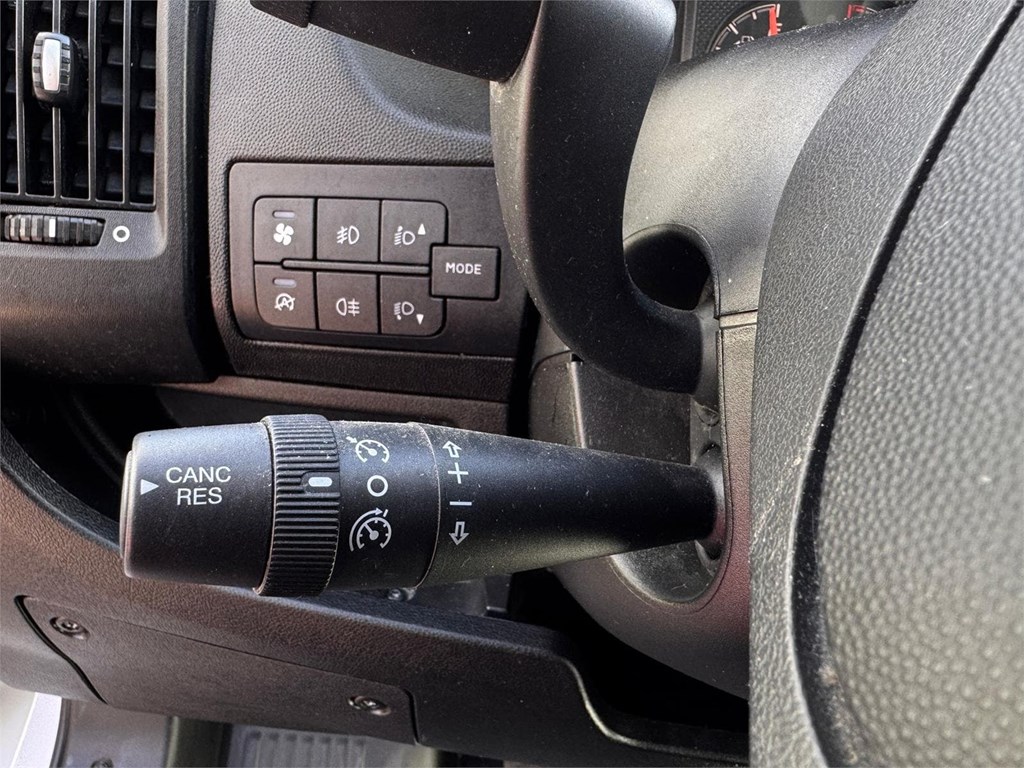 Foto 5 Citroën-Jumper 330 L2H2 Combi 9 Plazas Adaptada PMR 48LGC