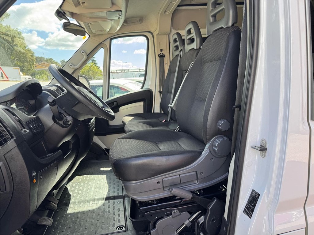 Foto 8 Citroën-Jumper 330 L2H2 Combi 9 Plazas Adaptada PMR 48LGC