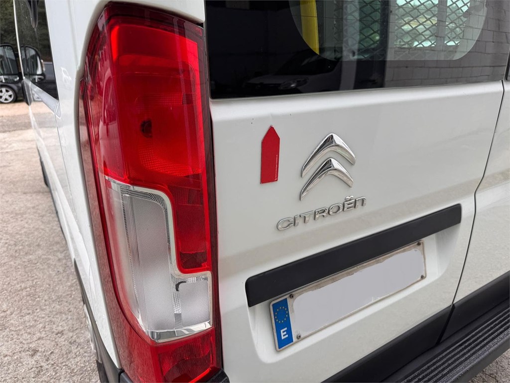 Foto 26 CITROËN-JUMPER COMBI 9 Plazas  33 L2H2 PMR Adaptada KYD