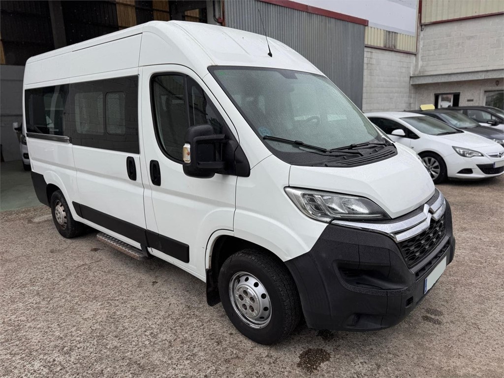 Foto 2 CITROËN-JUMPER COMBI 9 Plazas  33 L2H2 PMR Adaptada KYD