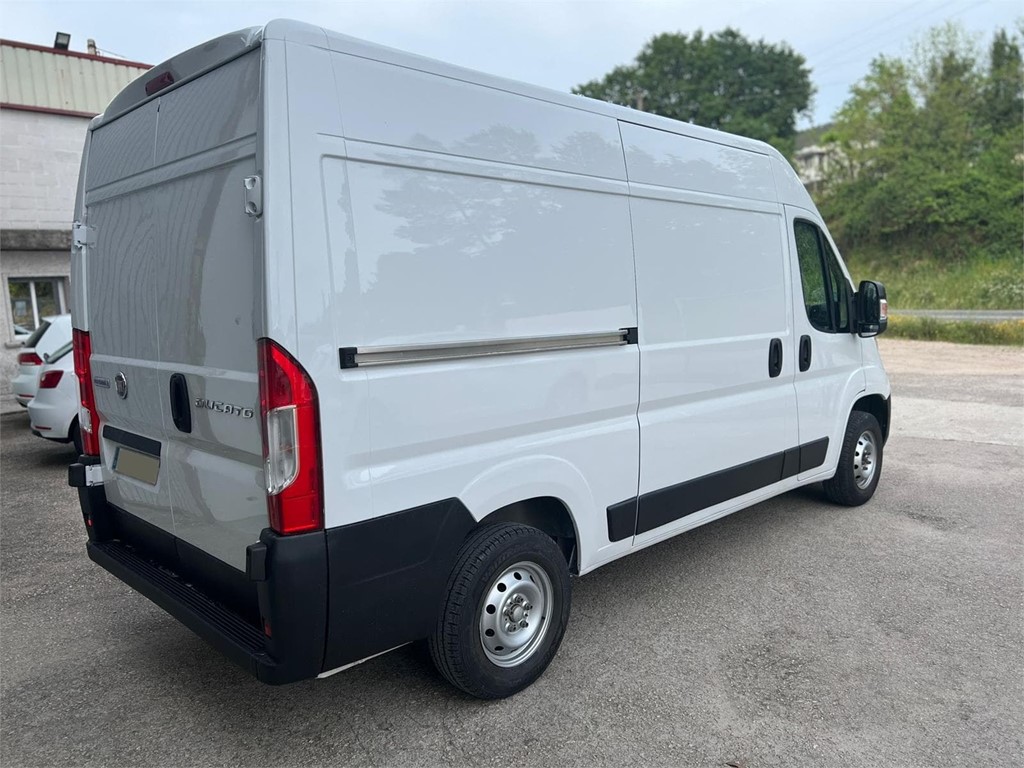 Foto 3 FIAT-DUCATO 2.3 MULTIJET FURGÓN MEDIO 