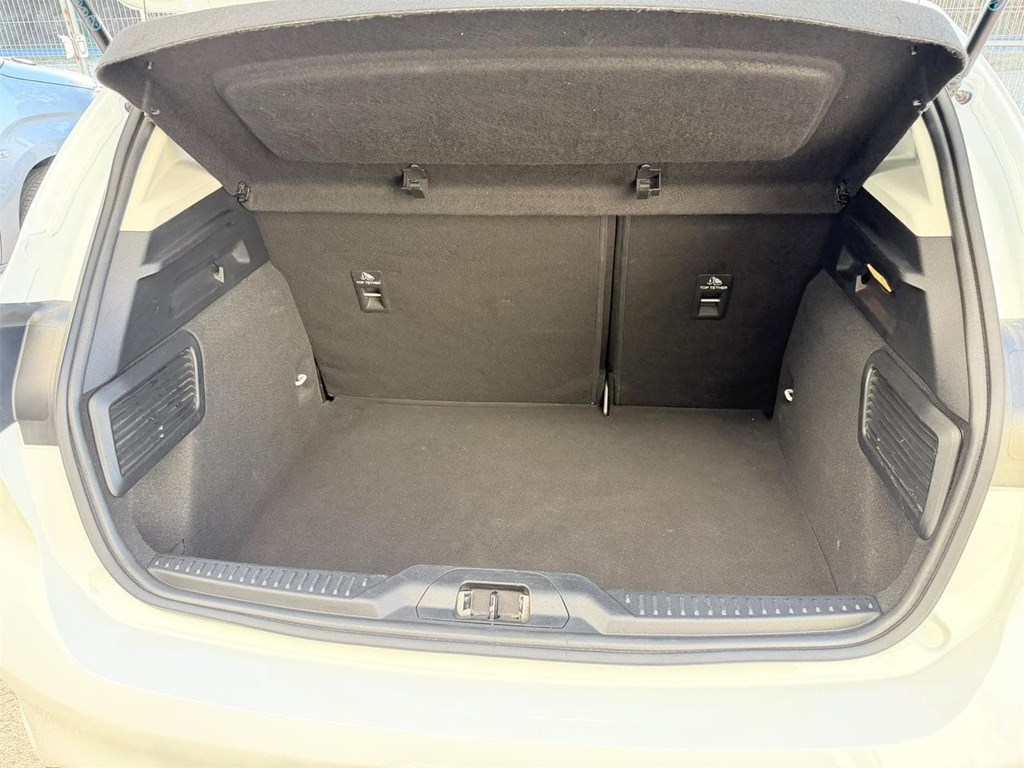 Foto 5 FORD-FOCUS TREND 25LWM