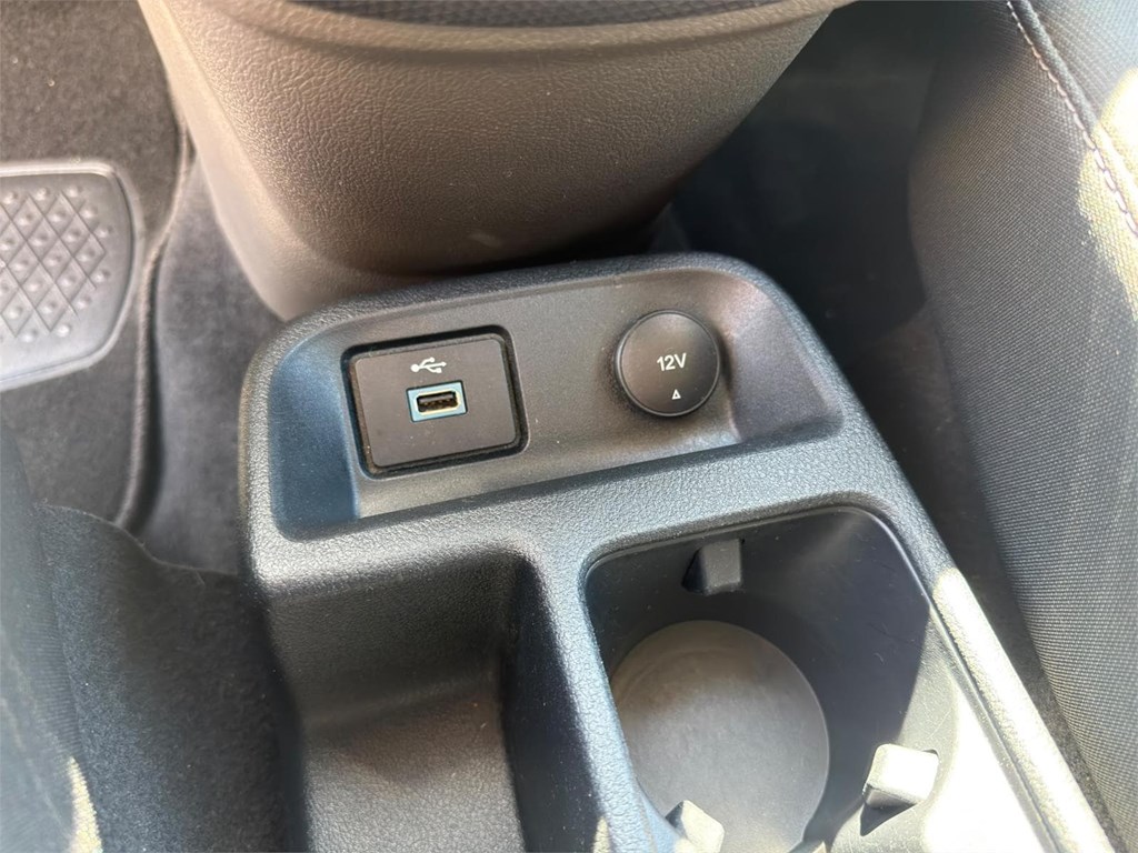 Foto 10 FORD-TOURNEO  CONNECT TREND 6LNG