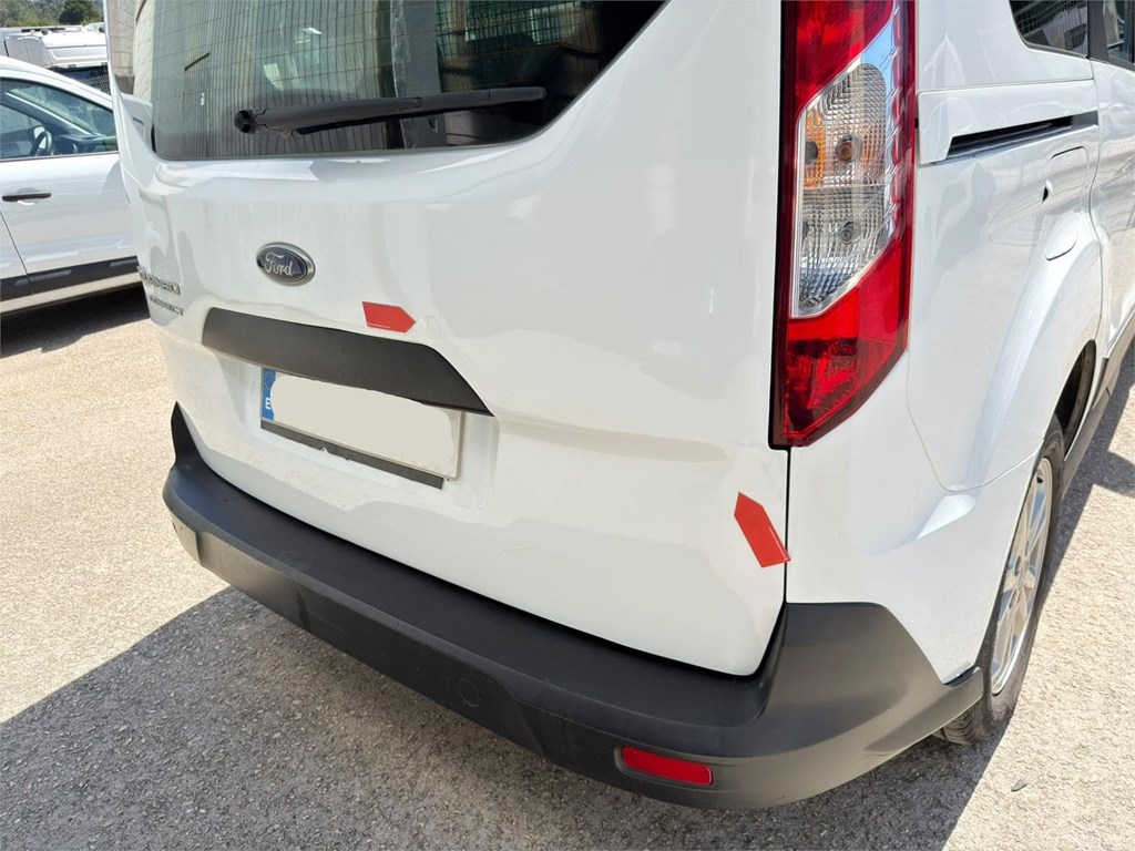 Foto 37 FORD-TOURNEO  CONNECT TREND 6LNG