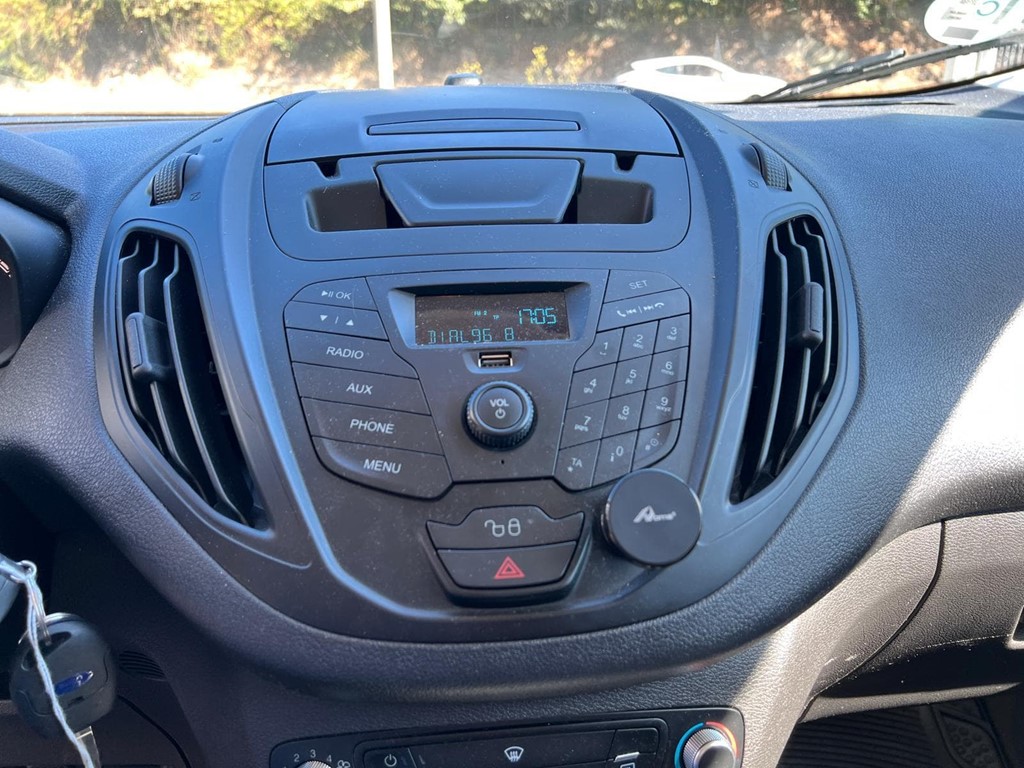Foto 10 FORD-TRANSIT COURIER ISOTERMO CLIMA INT