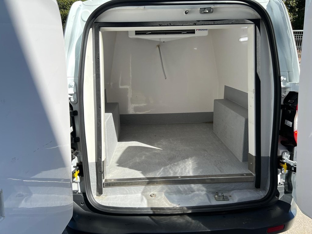 Foto 14 FORD-TRANSIT COURIER ISOTERMO CLIMA INT