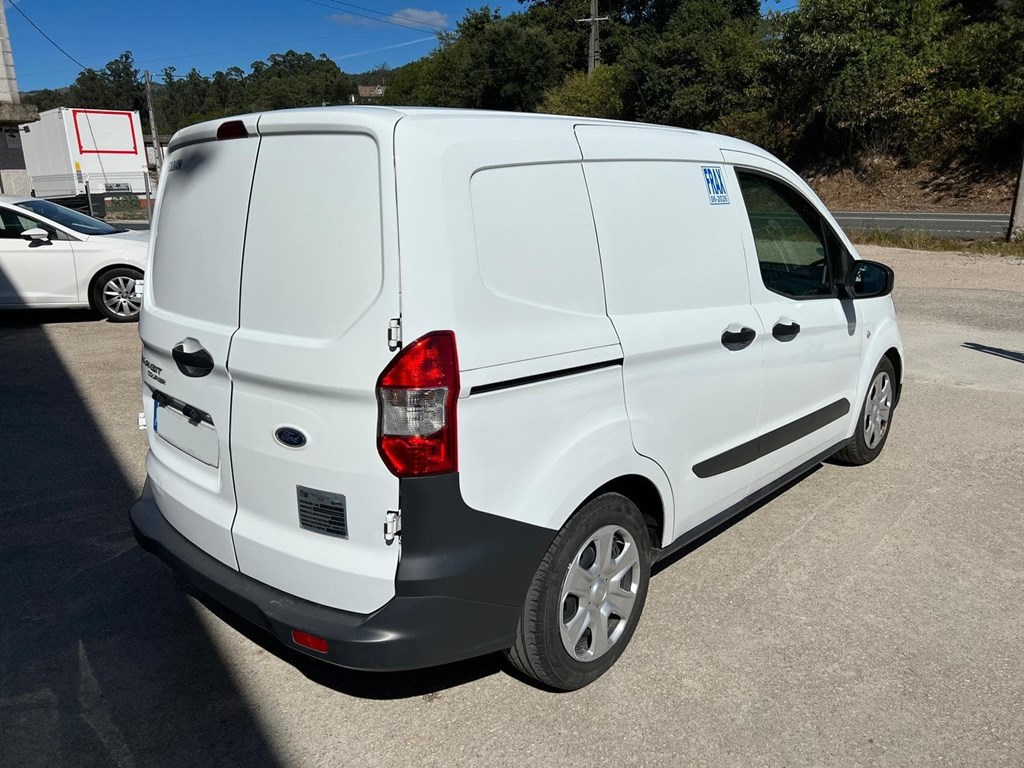 Foto 4 FORD-TRANSIT COURIER ISOTERMO CLIMA INT