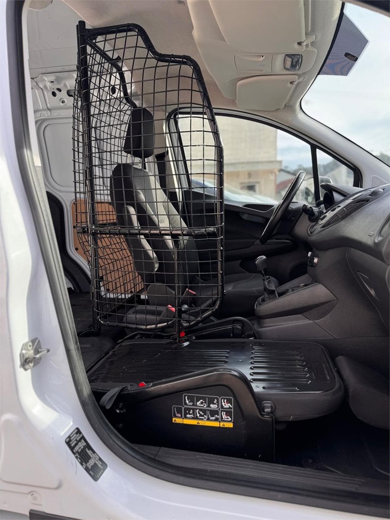 Foto 17 FORD-TRANSIT COURIER VAN LSL