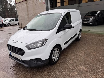 FORD-TRANSIT COURIER VAN TREND 33LRV