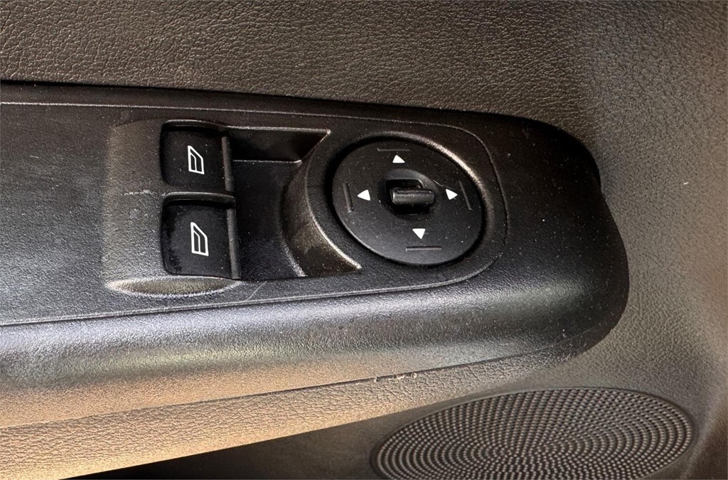 Foto 6 FORD-TRANSIT COURIER VAN