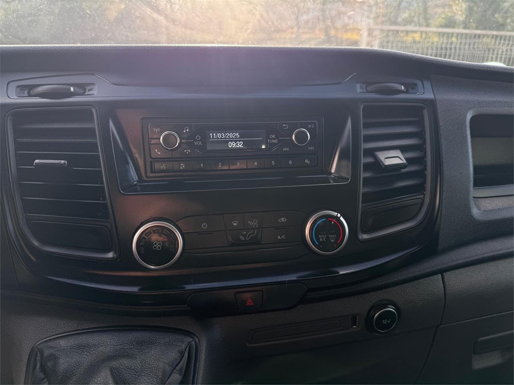 Foto 8 FORD-TRANSIT CUSTOM 340 L2H2 LCR