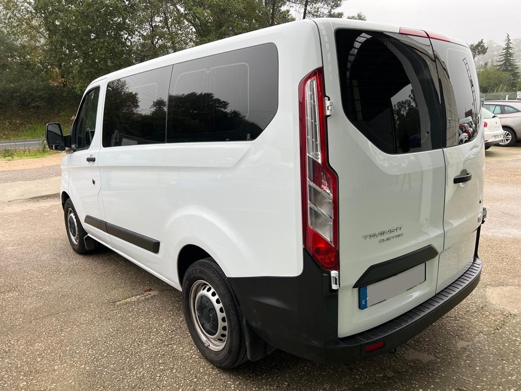 Foto 3 FORD-TRANSIT CUSTOM AMBIENTE 9 PLAZAS