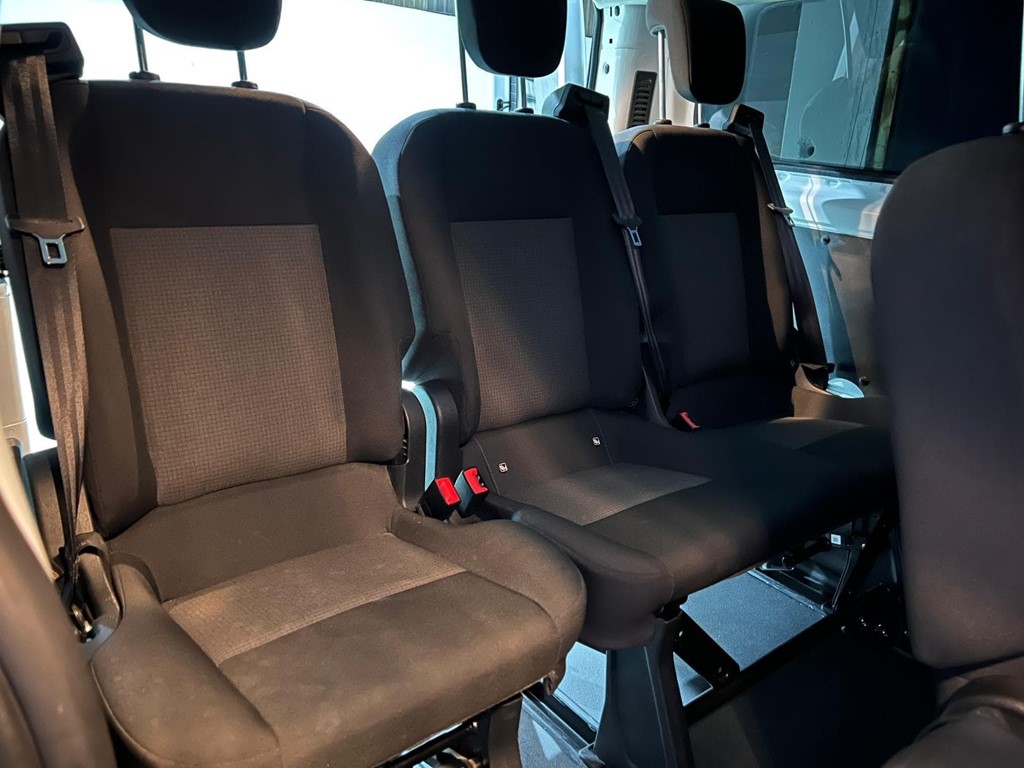 Foto 7 FORD-TRANSIT CUSTOM AMBIENTE 9 PLAZAS