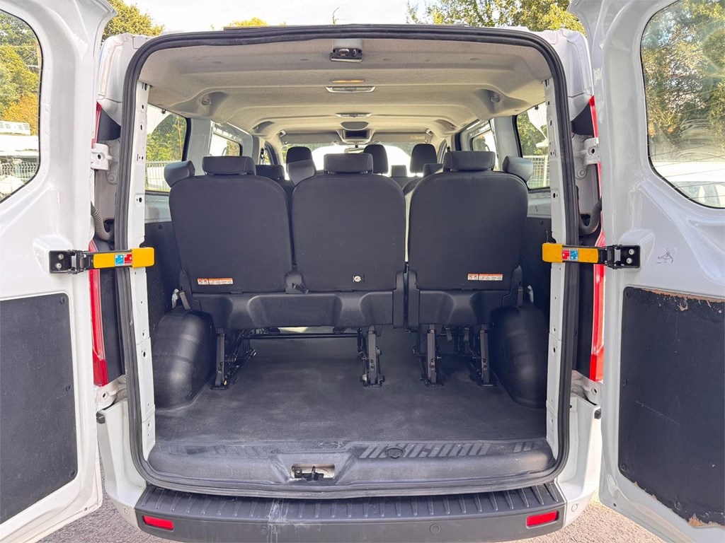 Foto 20 FORD-TRANSIT CUSTOM TREND COMBI 9   3MCJ