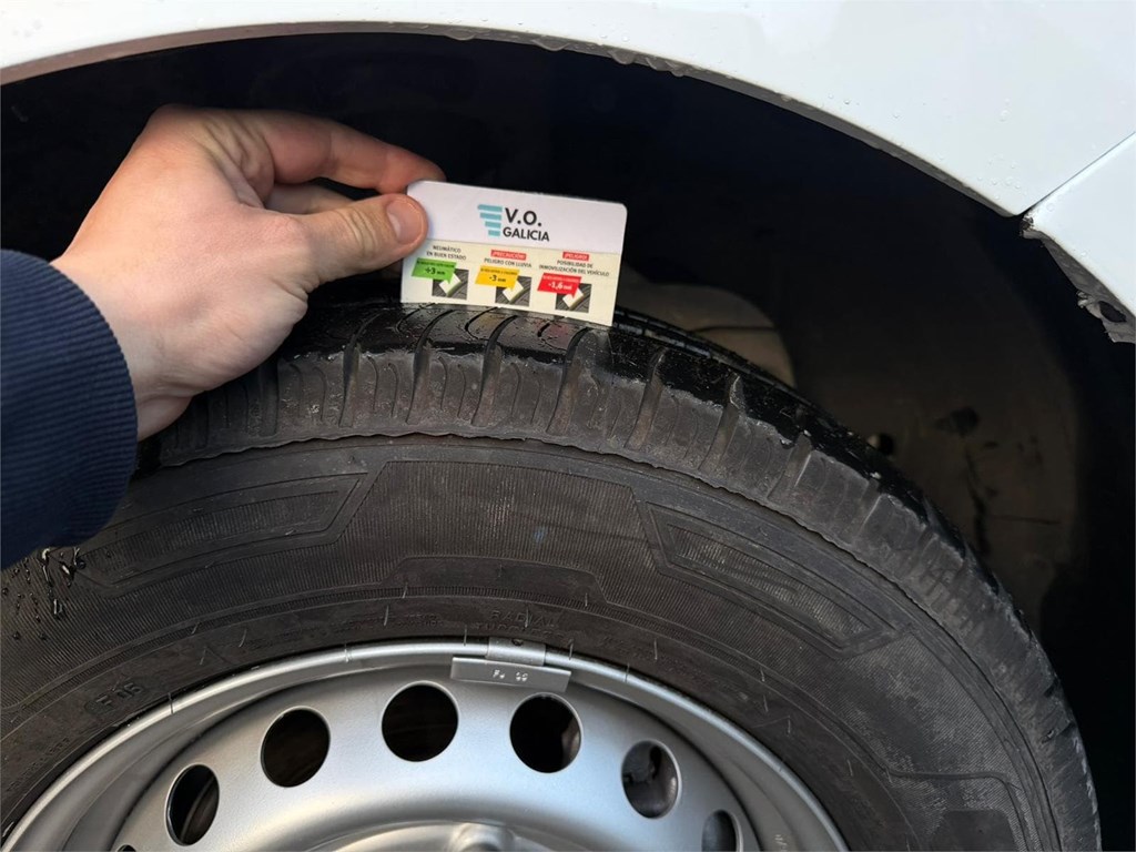 Foto 20 FORD-TRANSIT CUSTOM VAN HYBRID L1H1 53LRK