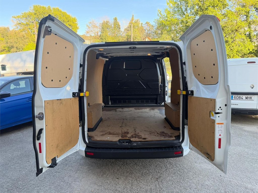 Foto 5  FORD-TRANSIT CUSTOM VAN HYBRID L1H1 6LXN