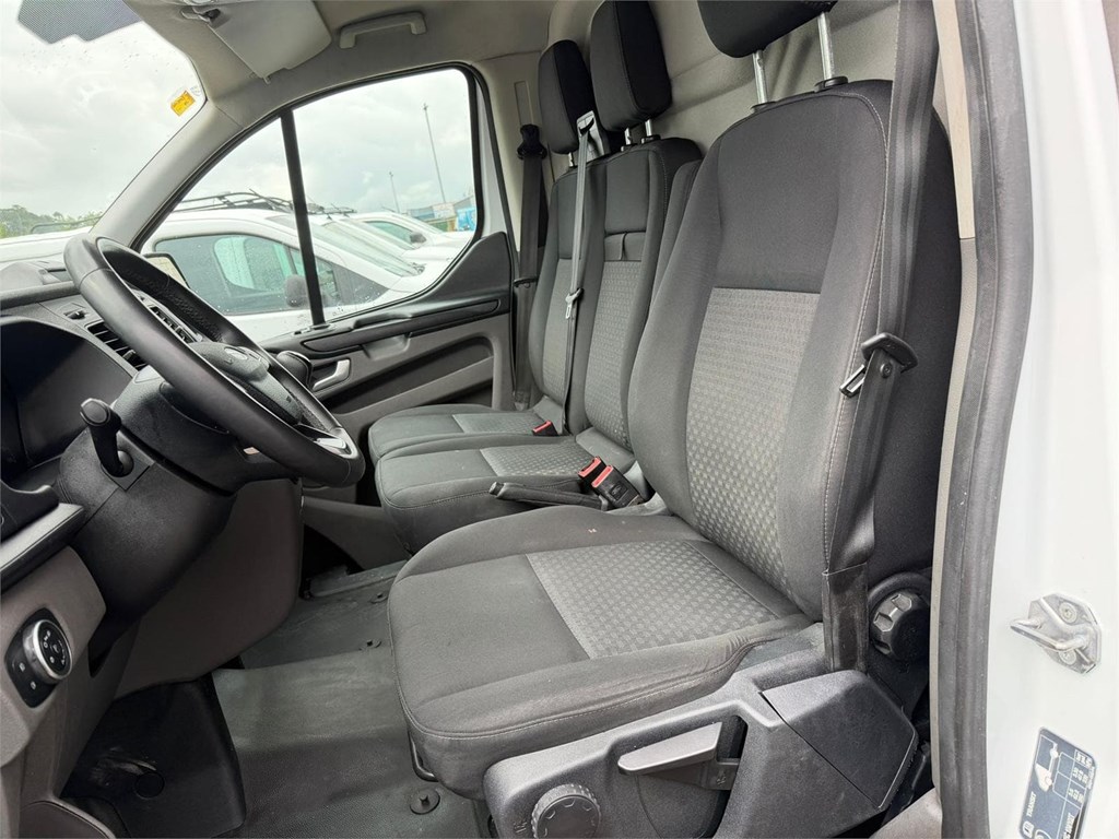 Foto 11 FORD-TRANSIT CUSTOM VAN L2H2 30 2MCD