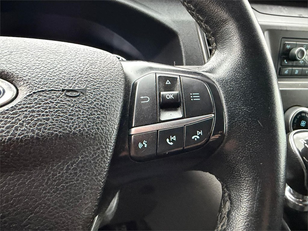 Foto 8 Ford-Transit Trend Doble Cabina 330 L2H2 6 Plazas + Carga LTM