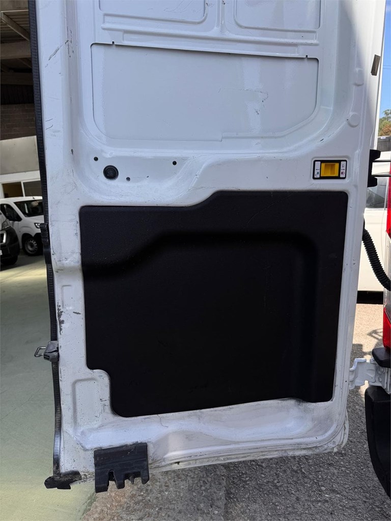 Foto 20 Ford-Transit Trend Doble Cabina 350 L3H2  6 Plazas + Carga LSS