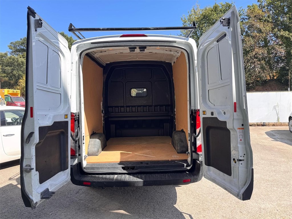 Foto 5 Ford-Transit Trend Doble Cabina 350 L3H2  6 Plazas + Carga LSS