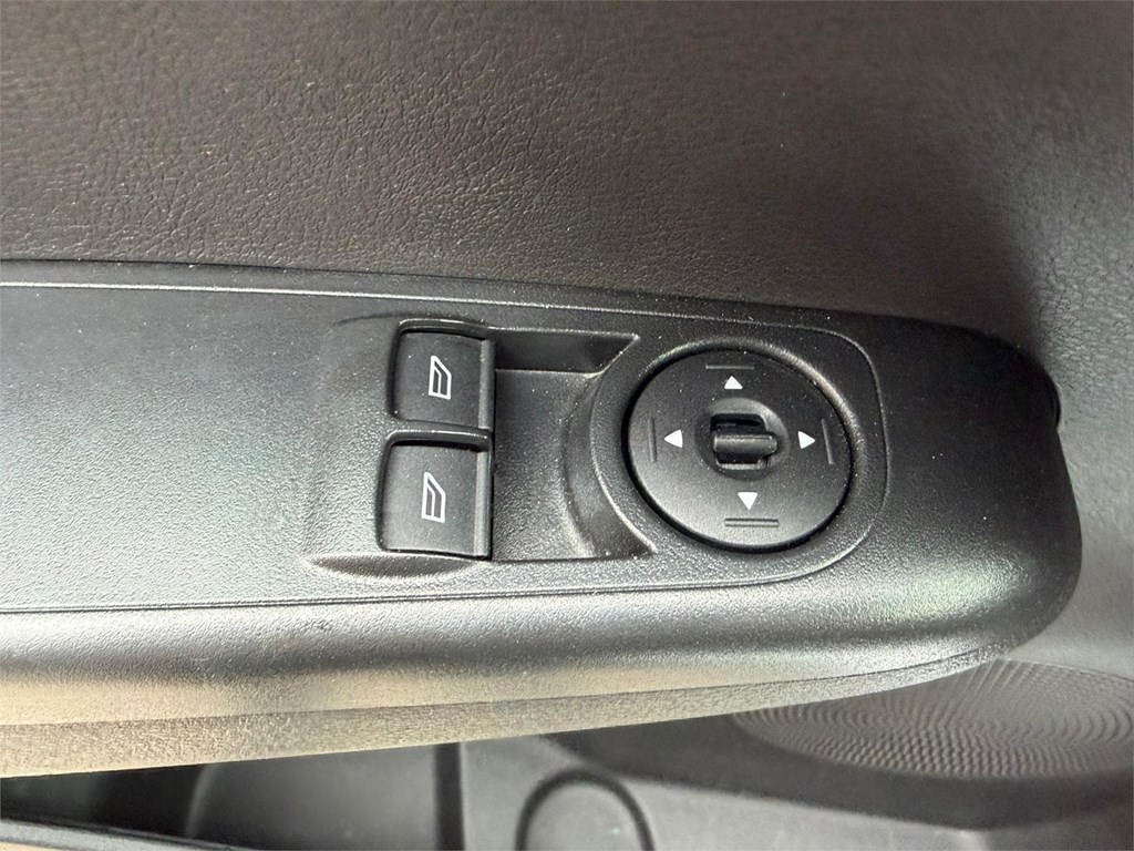 Foto 11 FORD-TRASIT COURIER VAN TREND 6LPH