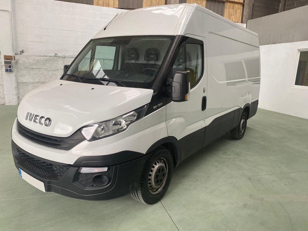 Foto 1 IVECO-DAILY 12M 35S16 