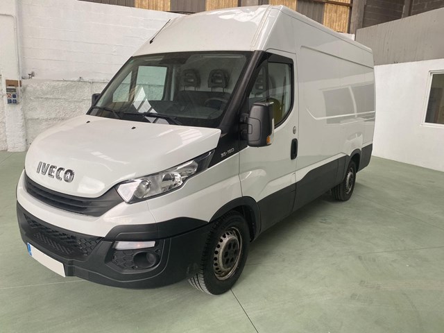 IVECO-DAILY 12M 35S16 